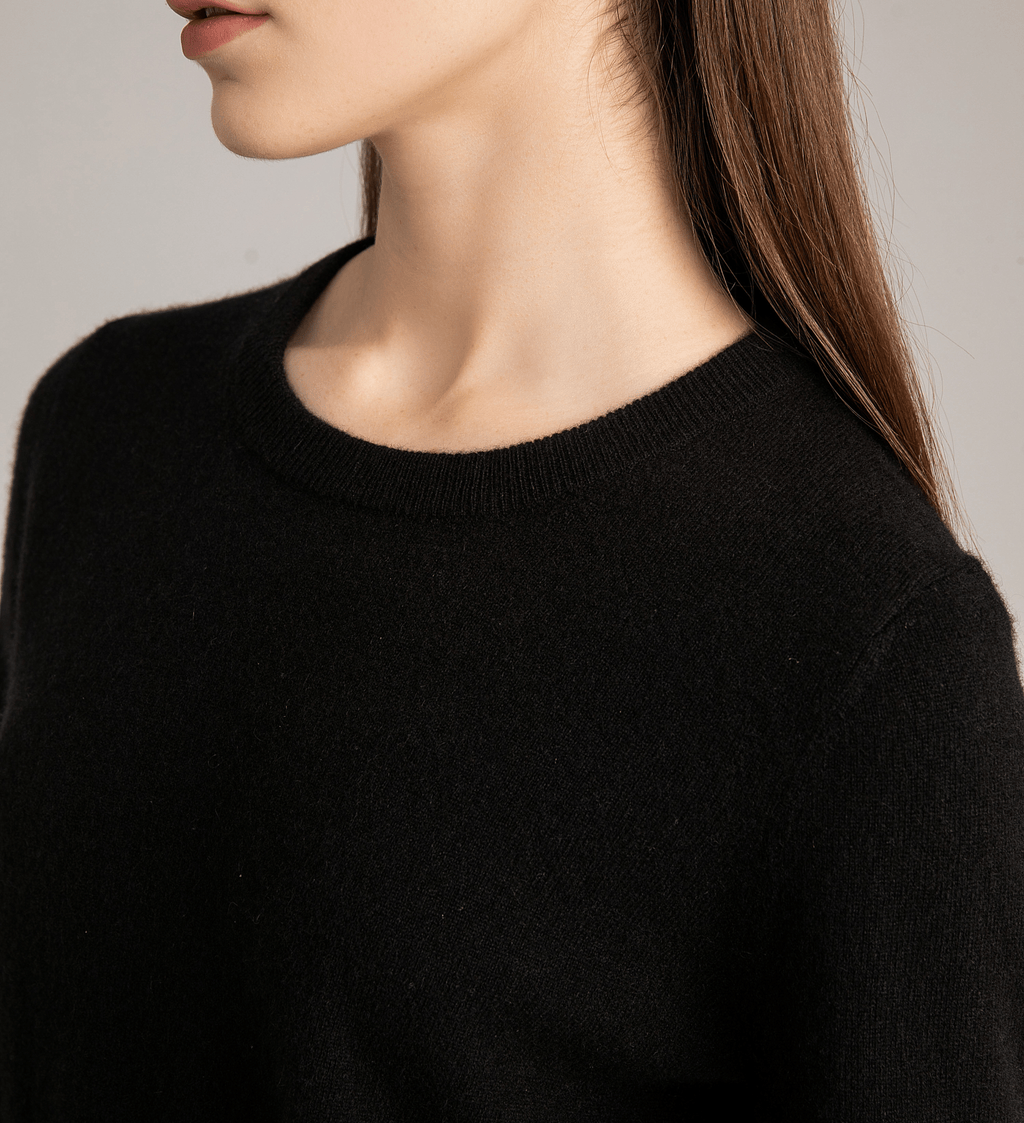 The Women’s Basic Crewneck Cashmere Sweater